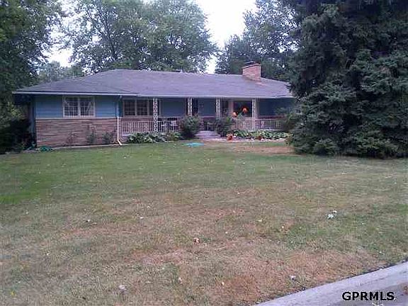 2nd image of 1618 S 109th St
