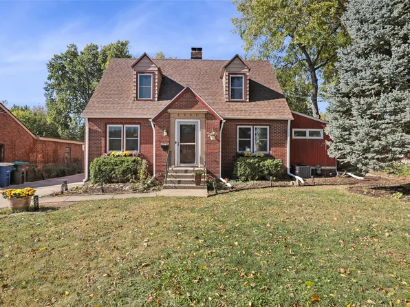 2204 44th St, Des Moines, IA 50310