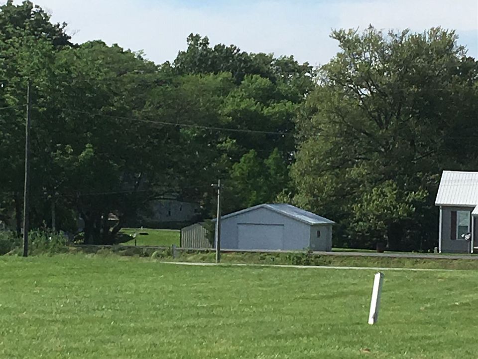 1st image of NE 1st St