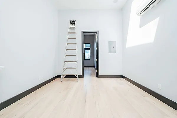 Rented by Nooklyn NYC LLC | media 12