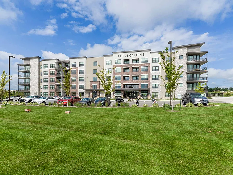 Reflections apartments community photo
