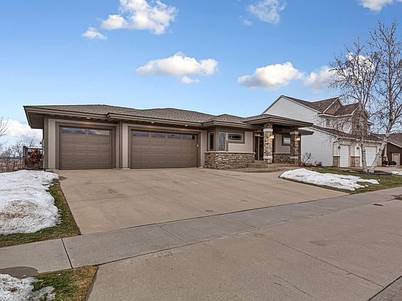 3rd image of 255 Foothills Ln SE