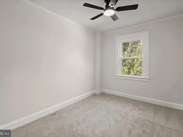 614 Stamford Rd — Photo 17