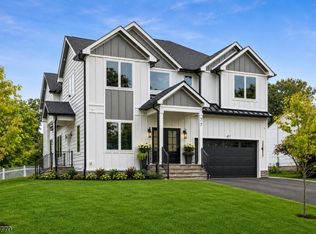77 Elmwood Dr, Livingston, NJ 07039