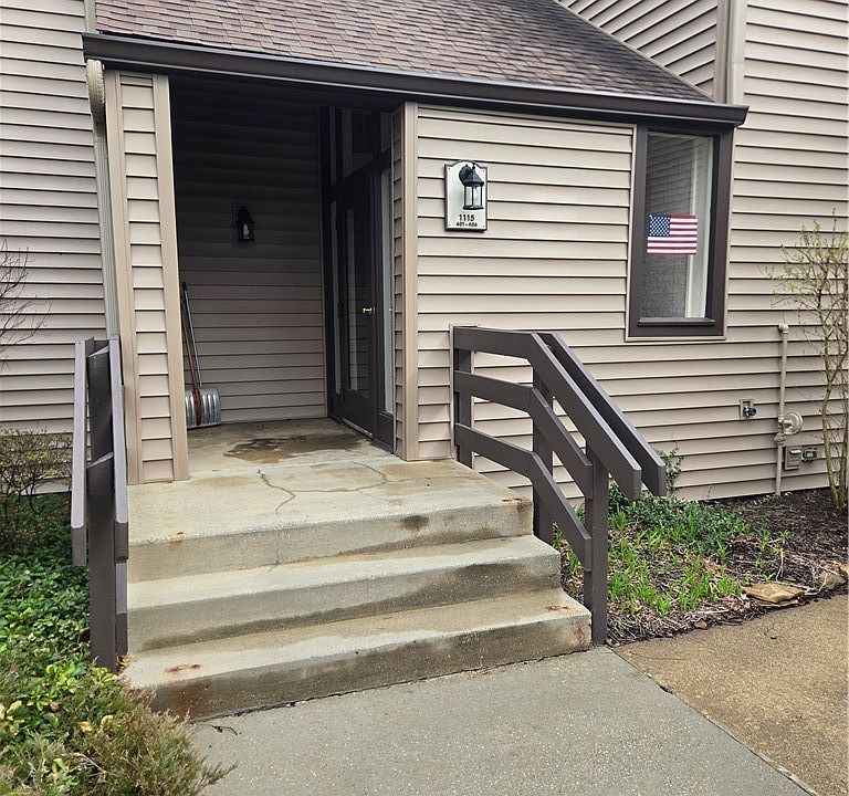 1st image of 1115 Canyon View Rd APT 402