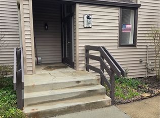 1115 Canyon View Rd APT 402, Northfield, OH 44067