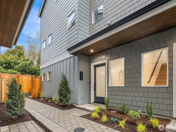 533 N 70th Street, Seattle, WA 98103