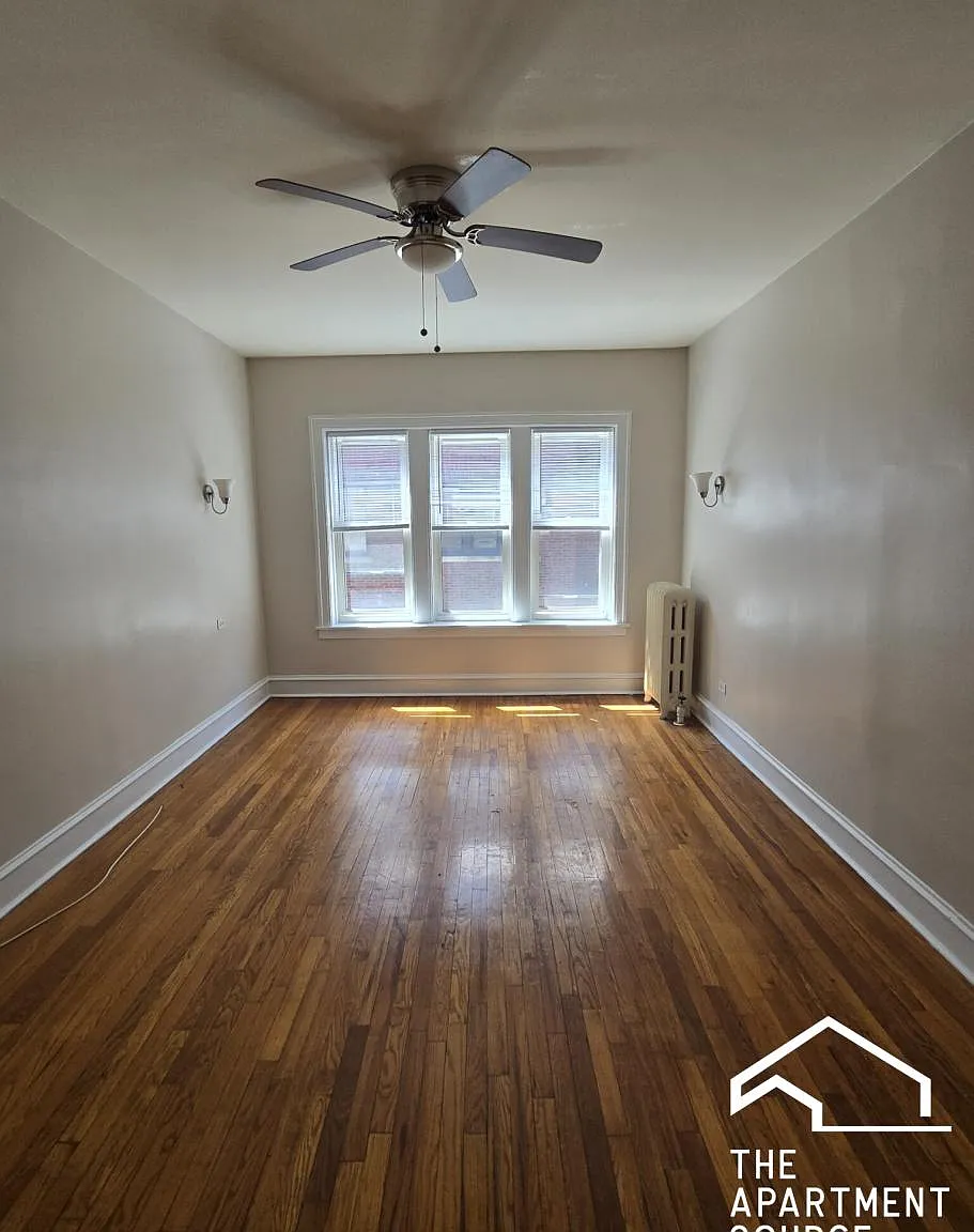 1366 West Estes Avenue #2S — Photo 3