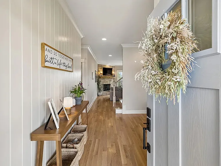 230 Amana Dr — Photo 9