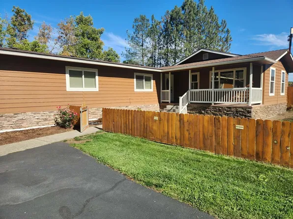 12297 Blackwell Rd, Central Point, OR 97502