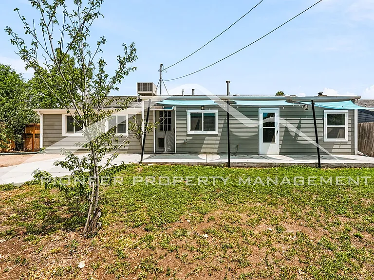 2733 S Glencoe St — Photo 21
