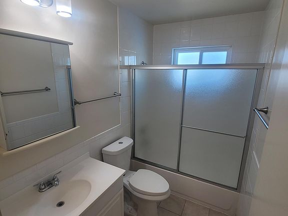 2nd image of 419 Cedar St #4