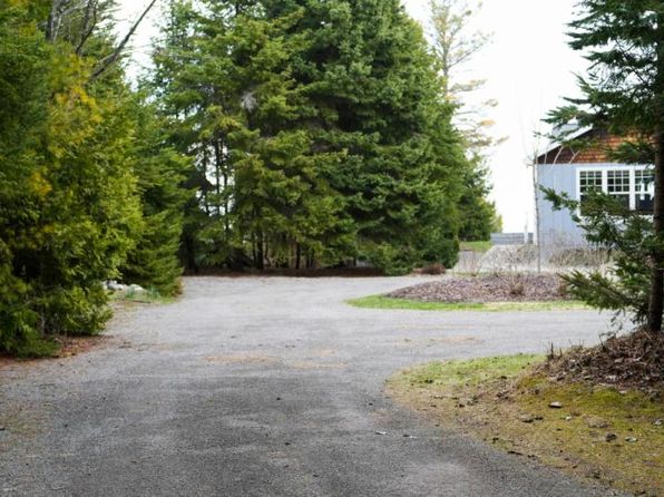 1220 N Lake Shore Dr, Harrisville, MI 48740