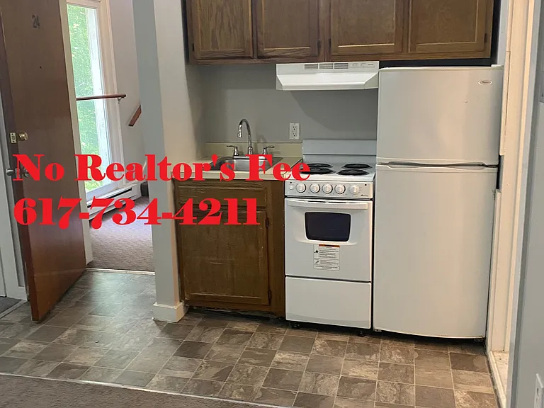592 Cambridge St — Photo 4