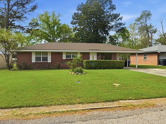 2nd image of 1129 Cloverdale Dr