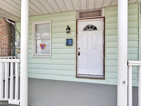 5th image of 229 Valley St