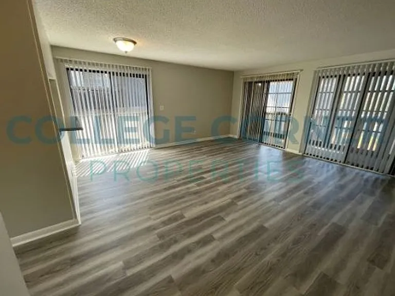 130 Cedar Cove Ln — Photo 1