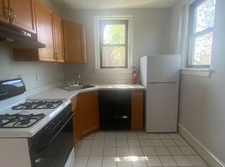 1100 S 46th St APT 3B, Philadelphia, PA 19143