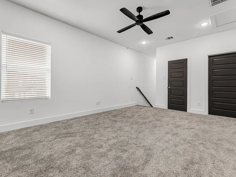 3013 Alpha Wolf Ct — Photo 33