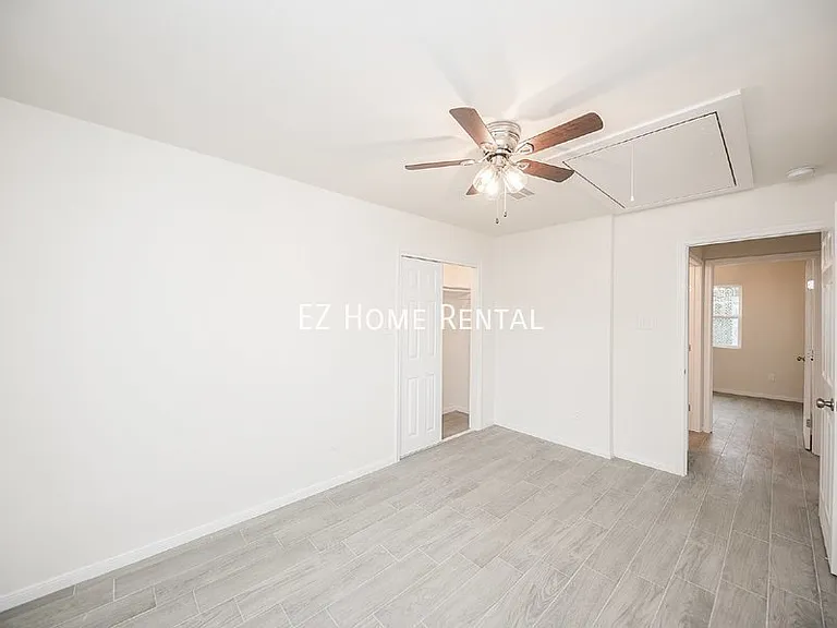5042 Mallow St #B — Photo 7
