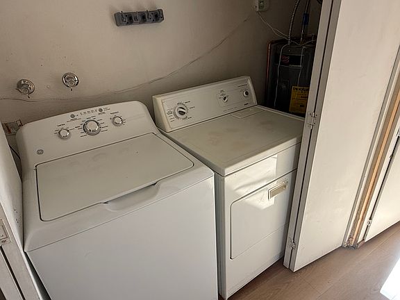 3rd image of 6618 S McAllister Ave