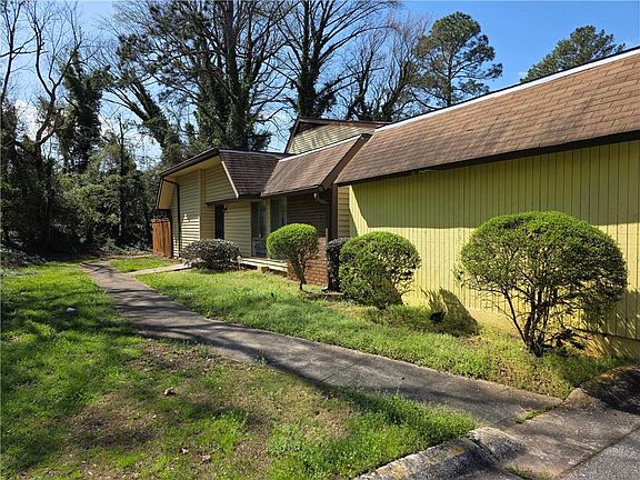 2nd image of 3183 Nectarine Cir