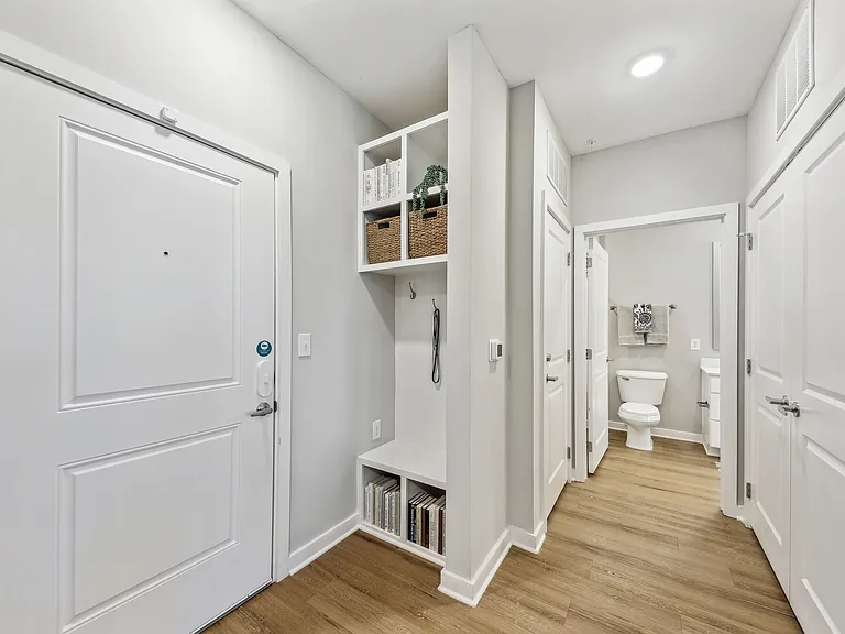 320 Voyager Way NW — Photo 33