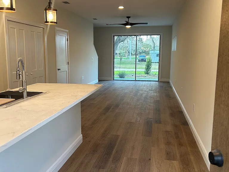 206 W Fox St #A — Photo 27