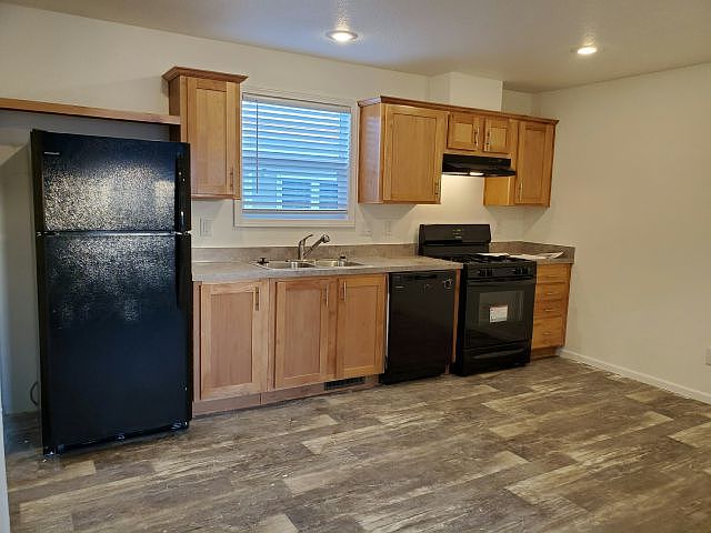 1st image of 3642 Boulder Hwy Trailer 422
