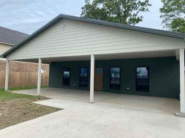 705 S Court St #B, Cleveland, MS 38732