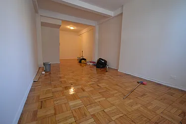 Rented by Silverstein Collection LLC 