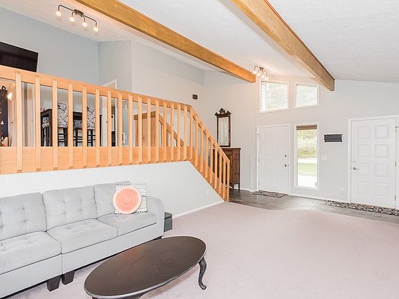 4th image of 3136 Merlin Dr