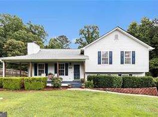 1902 Seals Rd, Dallas, GA 30157