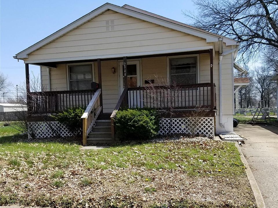 1st image of 2944 Washington Ave
