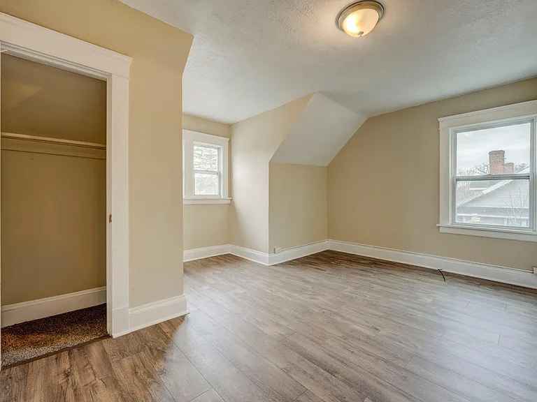 13091 Cedar Rd — Photo 17