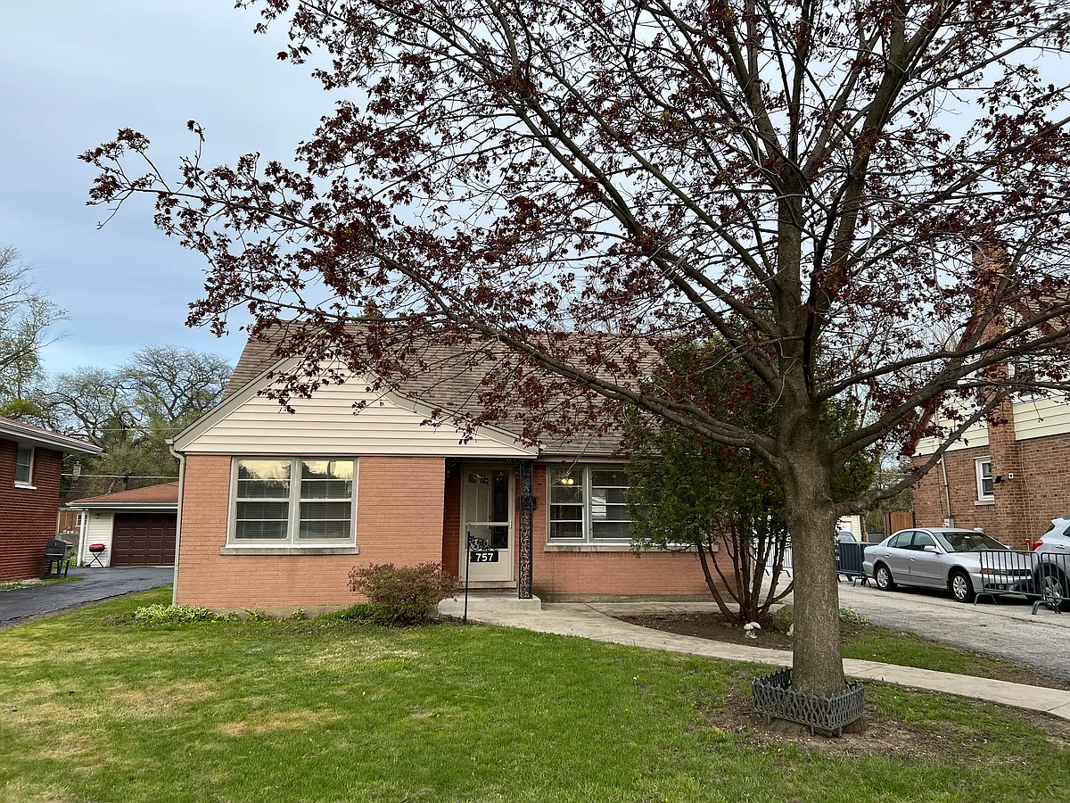 Building Photo - 757 N Rohde Ave