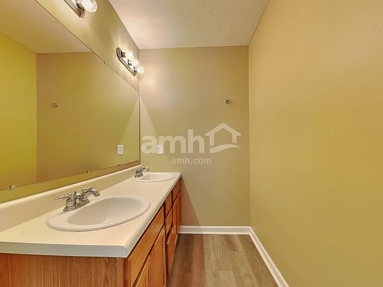 2233 Cartmill Dr — Photo 13