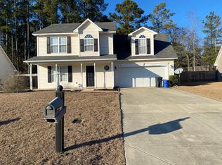 5140 Goshawk Dr, Hope Mills, NC 28348
