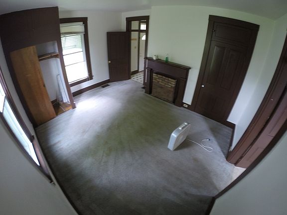 3rd image of 333 Columbus Ave
