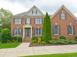 2004 Groves Edge Ln, Waxhaw, NC 28173