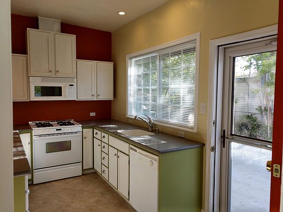 Kitchen Entry