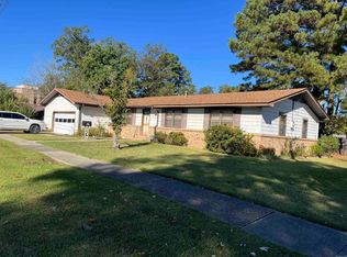 602 W 5th St, Hope, AR 71801
