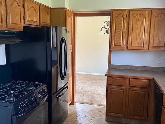 4th image of 9459 Summerland Dr