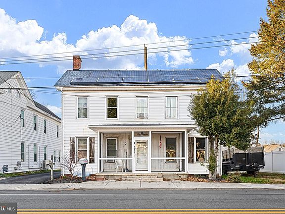 3rd image of 6 N Railroad Ave