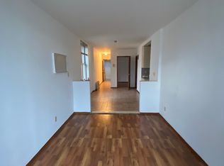 2062 62nd St #2R, Brooklyn, NY 11204