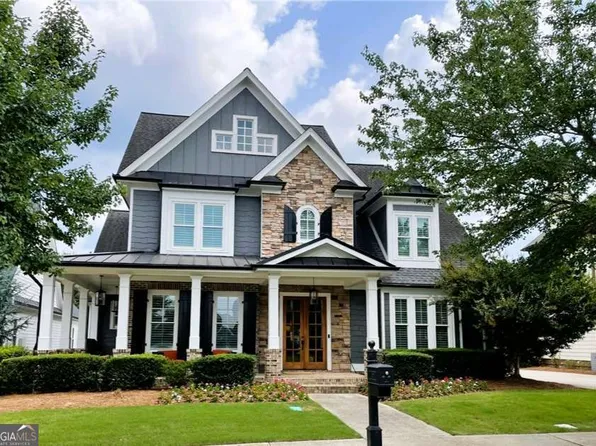 5451 Autumn Flame Dr, Braselton, GA 30517