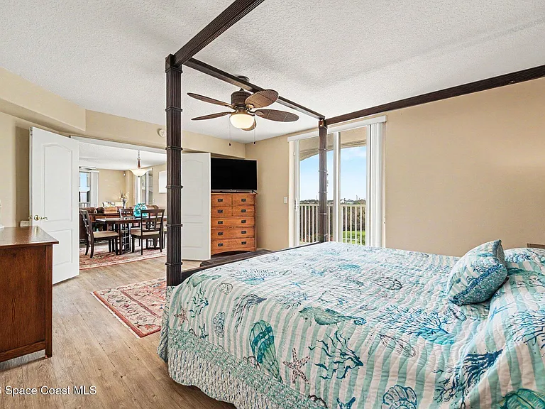 820 Del Rio Way #401 — Photo 8