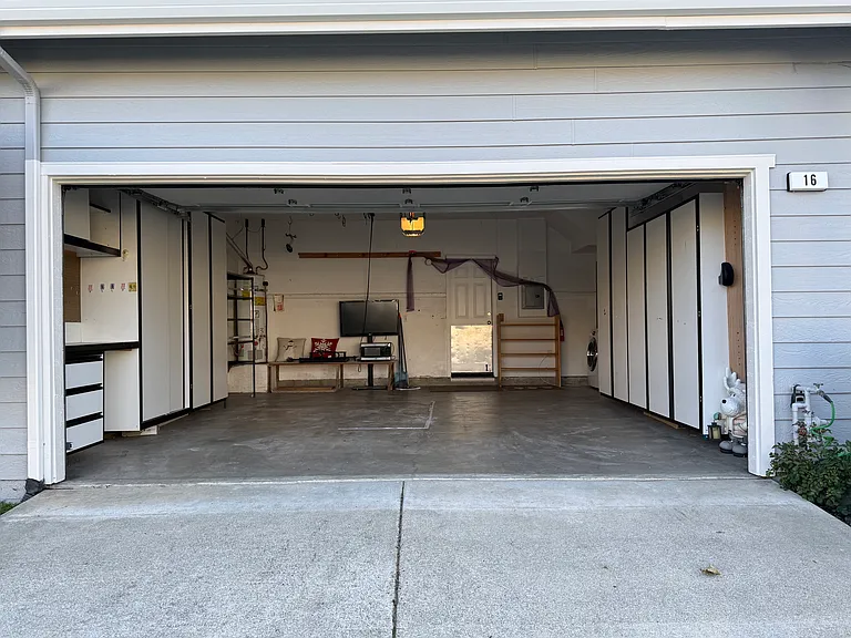 16 Elmwood Dr — Photo 12