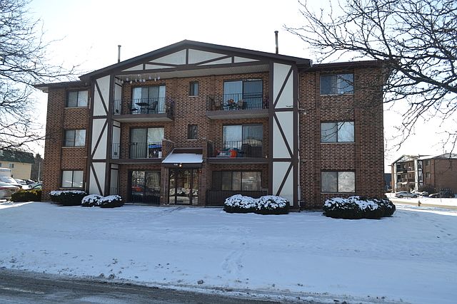 1st image of 7131 166th St APT 103