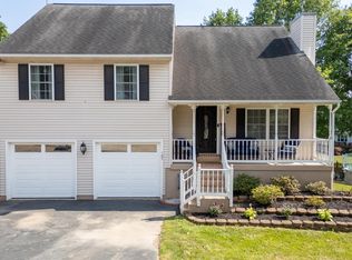 107 Shipley Ave, Mount Airy, MD 21771